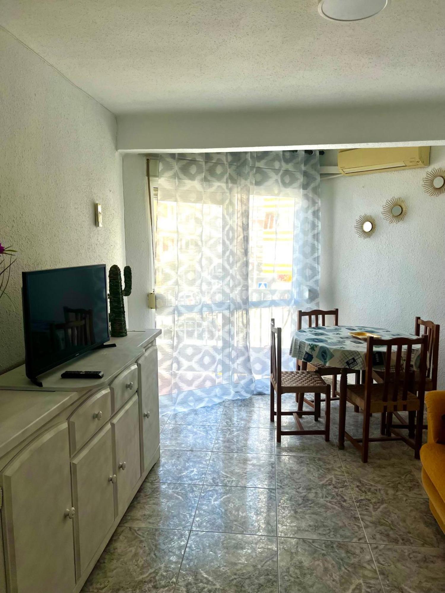 Apartamento 3 Habitaciones En Torre Del Mar A 50 Metros De La Playa Exterior foto